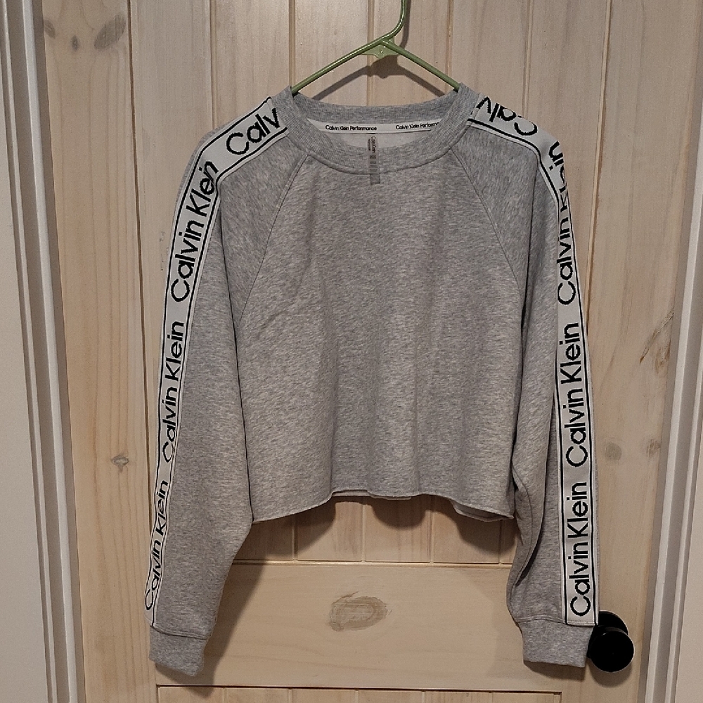 Calvin Klein Women's Gray Logo Cropped Sweatshirt Size Medium